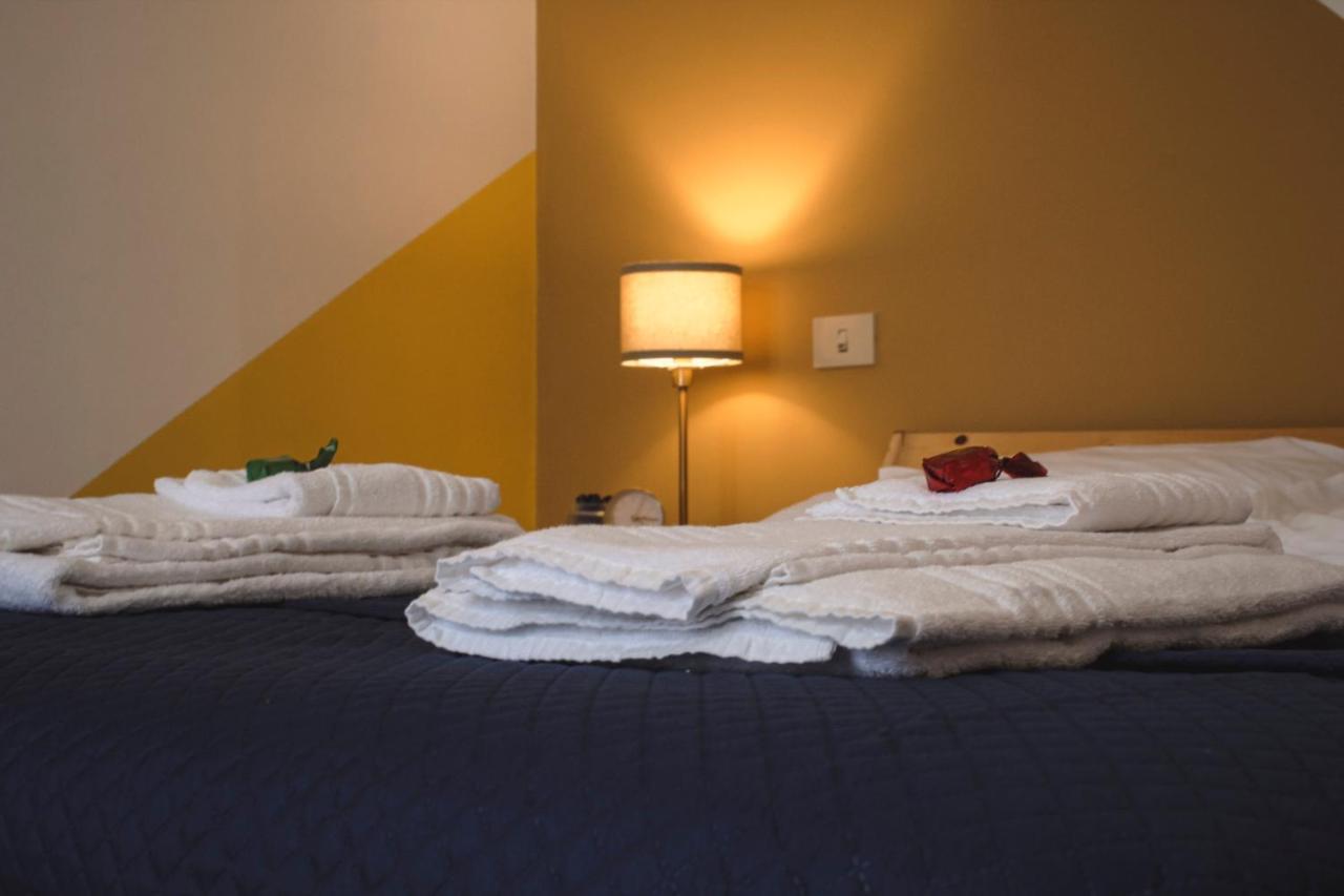 La Rosa Di Maggio Appartement La Morra Buitenkant foto